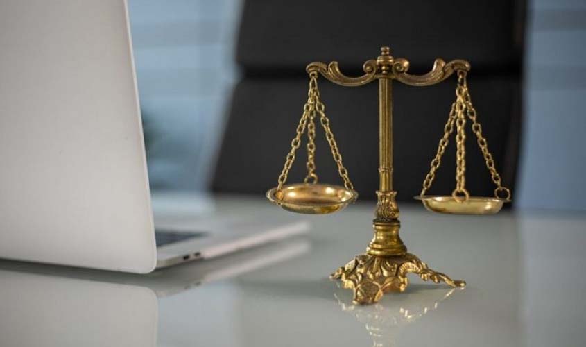 Advogada orienta sobre restituição e isenção de Imposto de Renda para pessoas com doenças graves