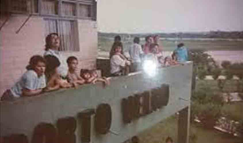 O DIA NA HISTÓRIA - 15 DE FEVEREIRO