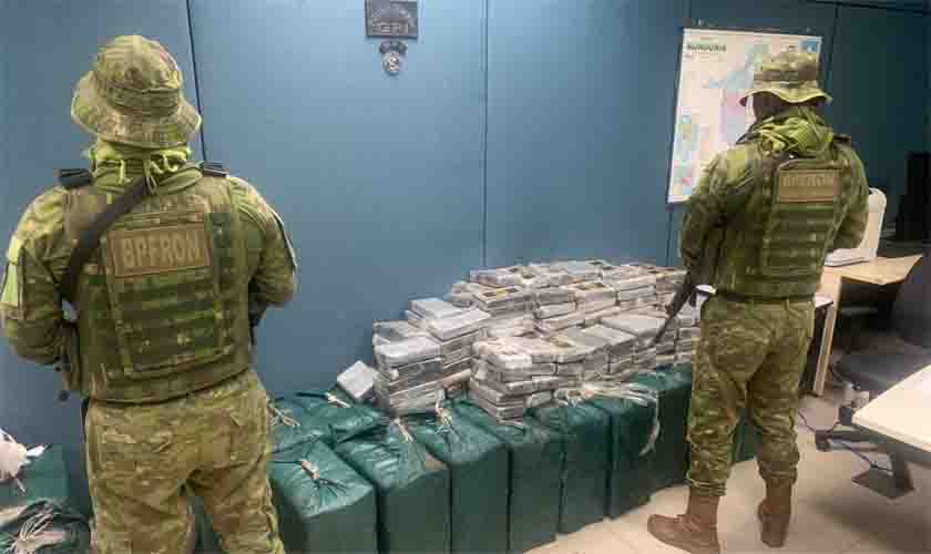 Em troca de tiros com suspeitos de tráfico de drogas Polícia Militar de Rondônia apreende cerca de uma tonelada e meia de substância análoga a cocaína