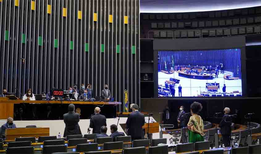 Congresso promulga emenda para pagamento de auxílio emergencial