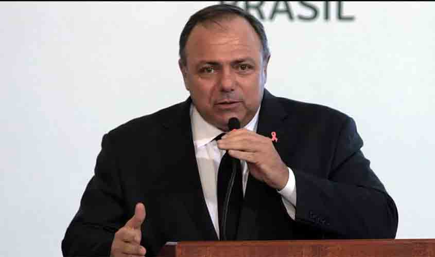 Bolsonaro quer anunciar nesta manhã substituição de Pazuello no Ministério da Saúde