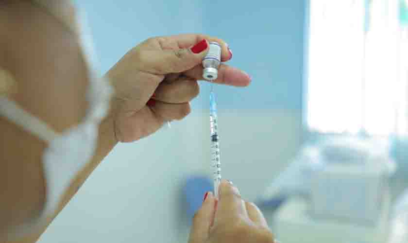 Pais devem garantir imunização de crianças de 5 a 11 anos contra a covid-19