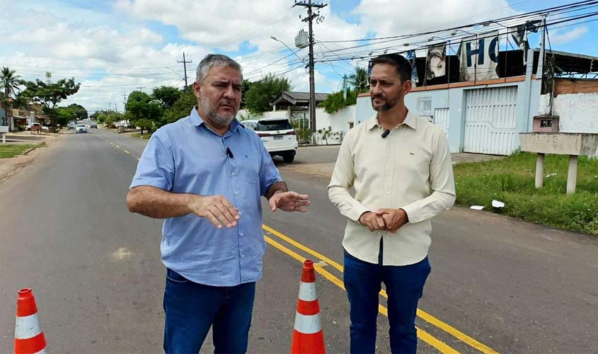 Vereador Fogaça e Secretário realizam vistoria na sinalização do bairro Embratel em Porto Velho