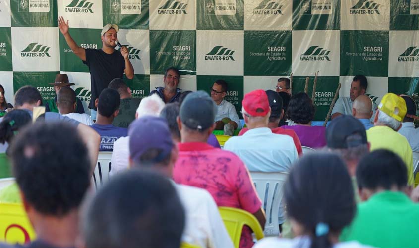 Marcelo Cruz estimula agricultura familiar com 40 toneladas de calcário em São Miguel do Guaporé