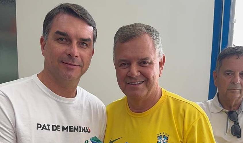 Deputado Federal Lúcio Mosquini assina filiação ao PL em evento com lideranças nacionais do partido