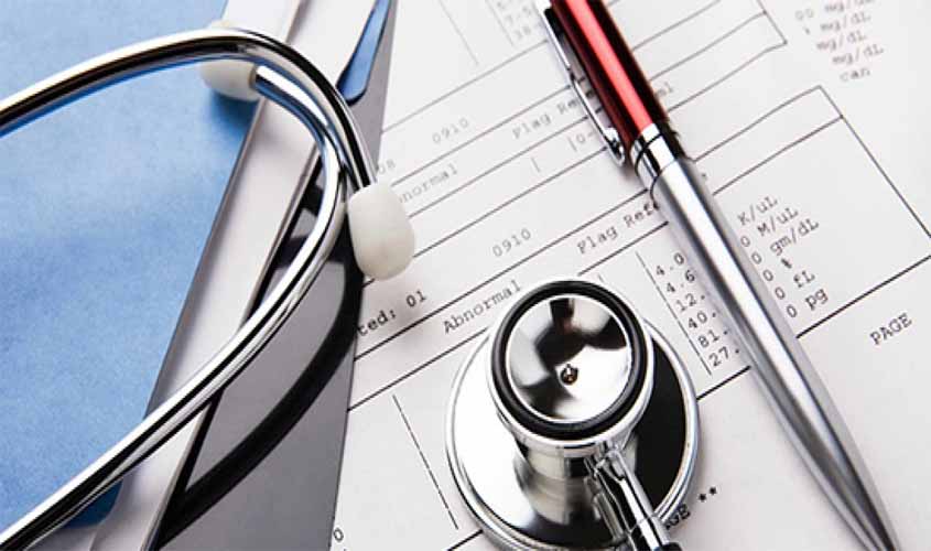 Laboratório de medicina diagnóstica pode contratar médicos como pessoa jurídica