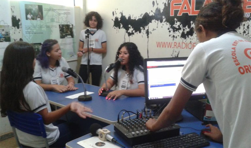 Projeto Rádio Falante completa 10 anos incentivando alunos da rede pública à comunicação e à leitura