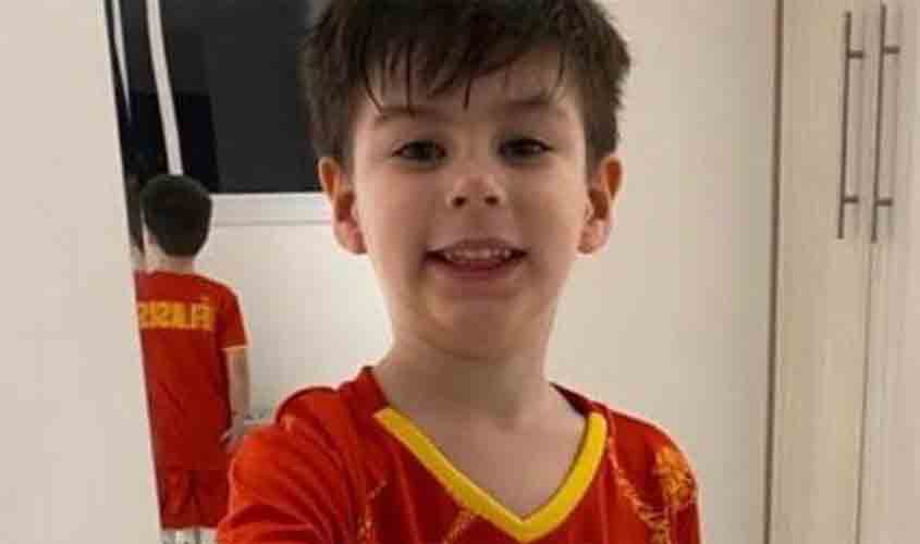 Empregada admite que viu menino Henry Borel mancando