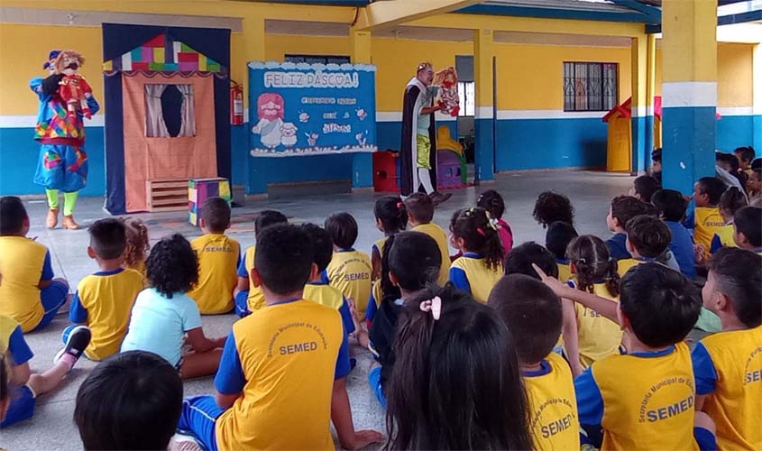 O teatro vai à escola segue com agenda aberta