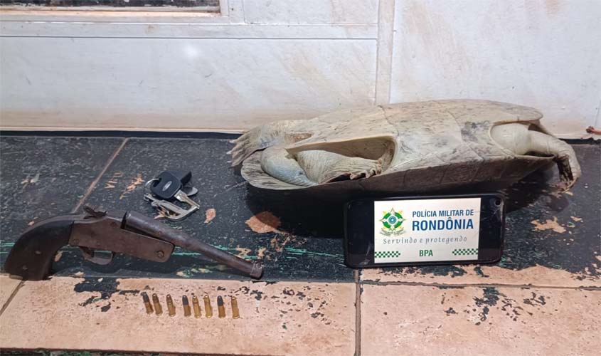 PM Ambiental prende indivíduos por posse irregular de arma de fogo e de animal silvestre