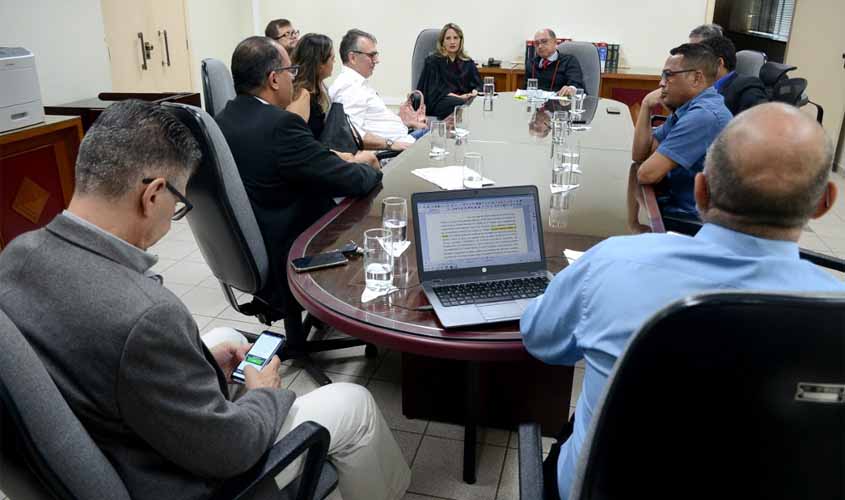 Acordo na Justiça do Trabalho prevê a instalação de novas paradas de ônibus em Porto Velho como reparação pela greve