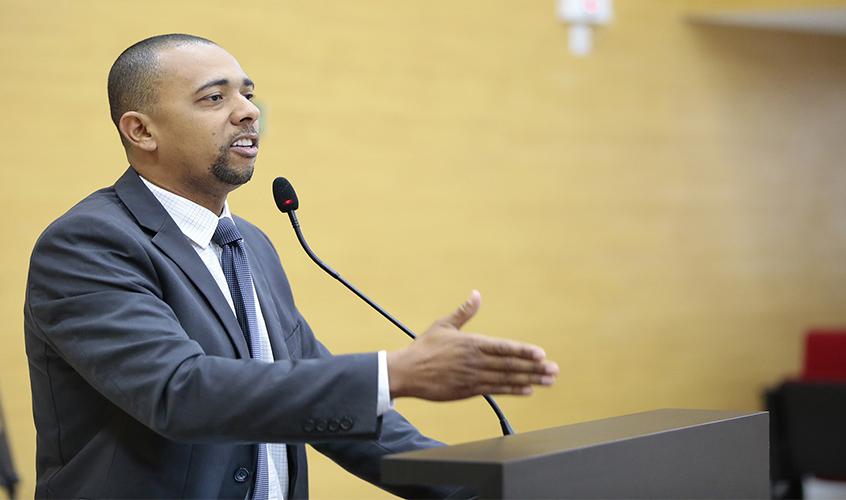 Deputado Jhony Paixão informa prefeitura de Ji-Paraná sobre liberação de verba para compra de UTI móvel