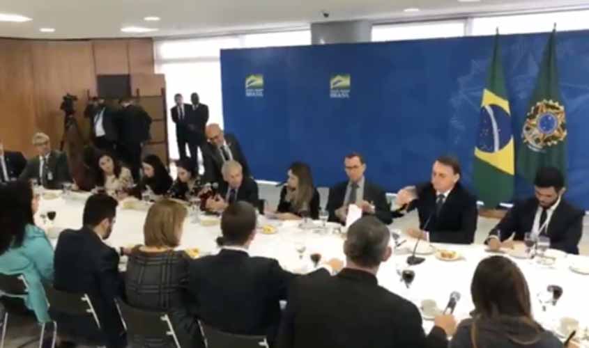 Jornalistas se comportaram como cordeiros em café com Bolsonaro