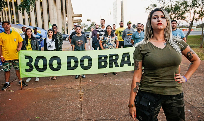 Líder do grupo 300 do Brasil é presa em Brasília pela Polícia Federal