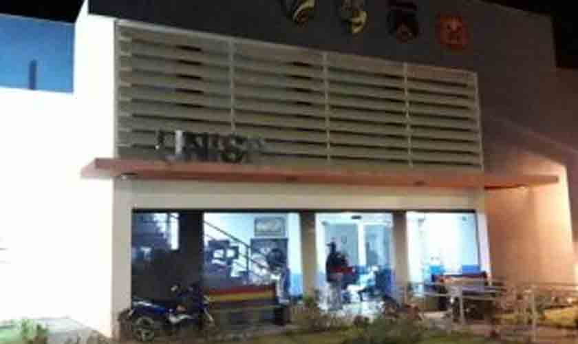 Dupla que comprava drogas pelos Correios e vendia por aplicativo é presa 