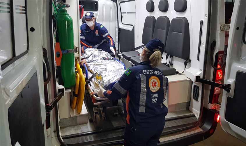 Homem é esfaqueado pela esposa na zona leste de Porto Velho