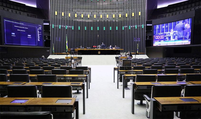 Câmara aprova projeto que impede bloqueio do auxílio emergencial