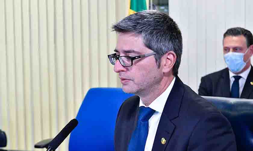 Senado aprova retorno de propagandas partidárias em emissoras de rádio e TV