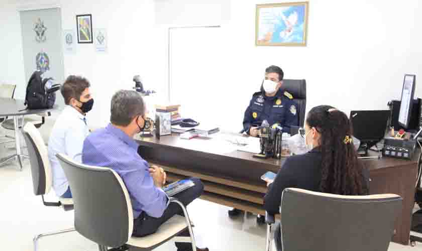 Comando da PMRO debate medidas para ampliar segurança em Alto Alegre dos Parecis