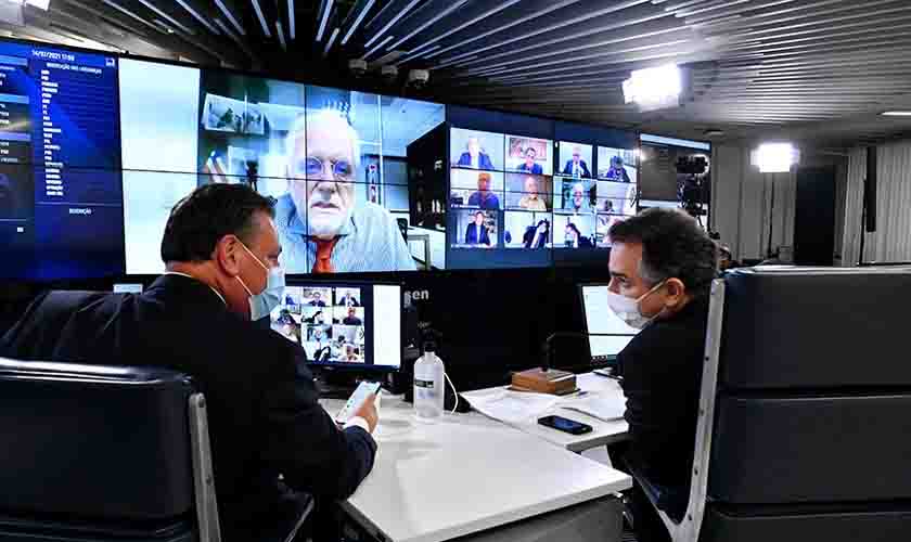 Aprovada cota de 30% do fundo partidário para candidaturas femininas