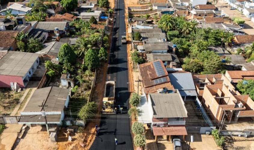 Prefeitura conclui pavimentação de rua no Setor 06