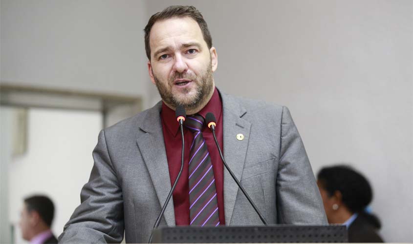 TJRO determina desbloqueio de bens do deputado Alex Redano e de sua esposa, Carla Redano