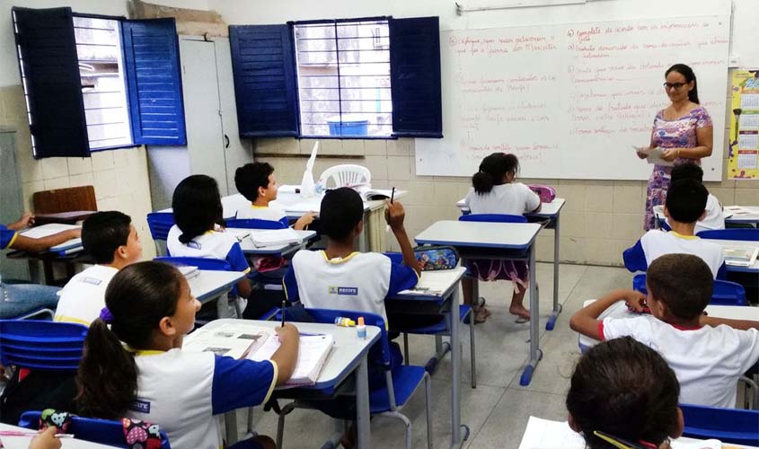 Educação a distância prevalece na formação de novos professores