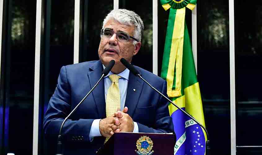 Girão conclama parlamentares a assinar pedido coletivo de impeachment de Moraes