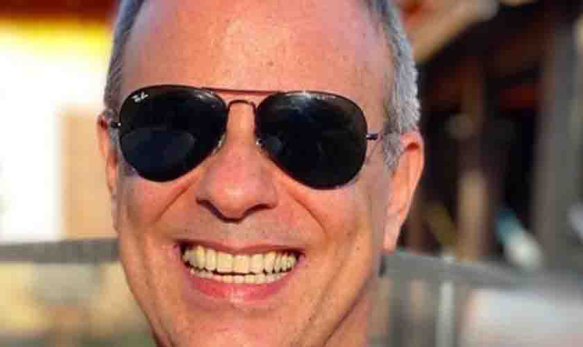 Câncer do peritônio, diagnosticado no filho de Roberto Carlos, pode ser assintomático