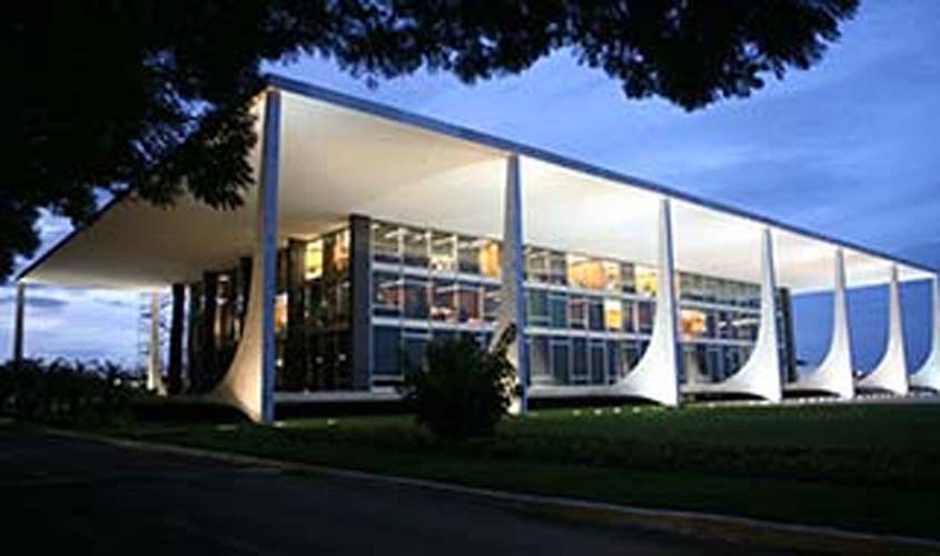 Plenário realiza sessão virtual para analisar suspensão de regras sobre compra e porte de armas