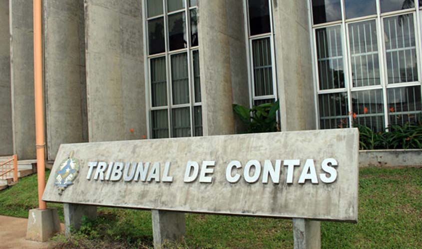 TCE dá 30 dias para Sesau corrigir falhas em contratos