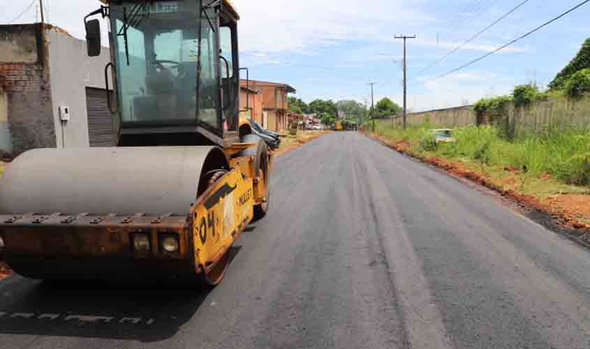 Prefeitura está com obras de asfalto em vários bairros de Porto Velho