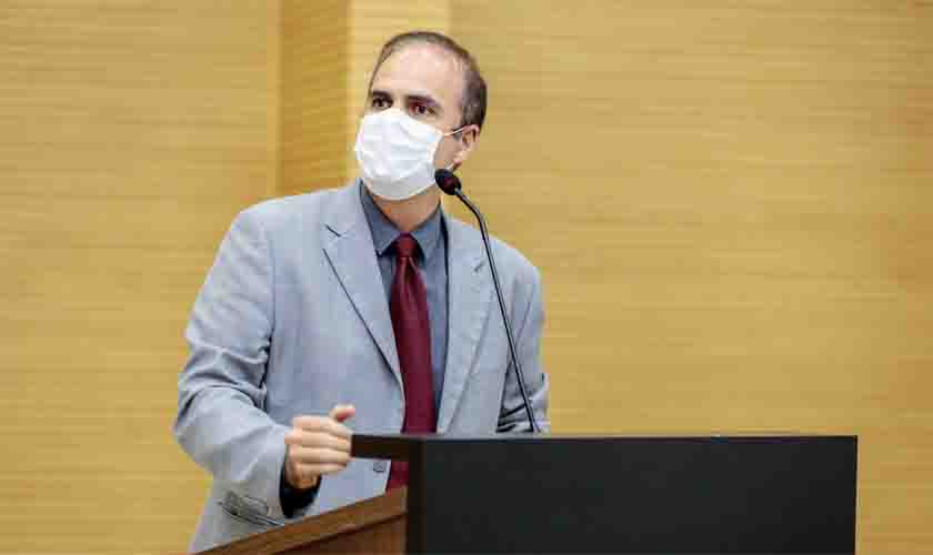 Deputado Alan Queiroz alerta para virose que está superlotando as UPA’s na capital