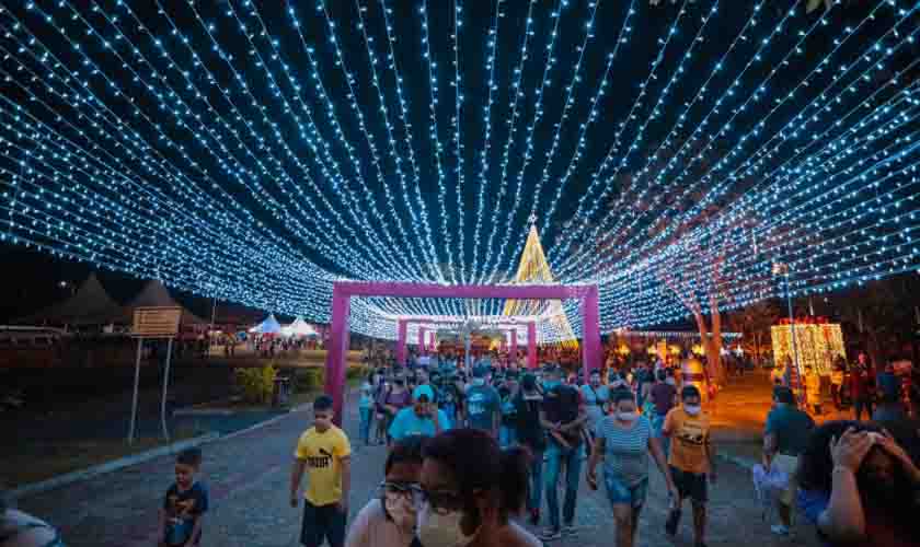 Prefeitura pede que população zele pela decoração natalina de Porto Velho