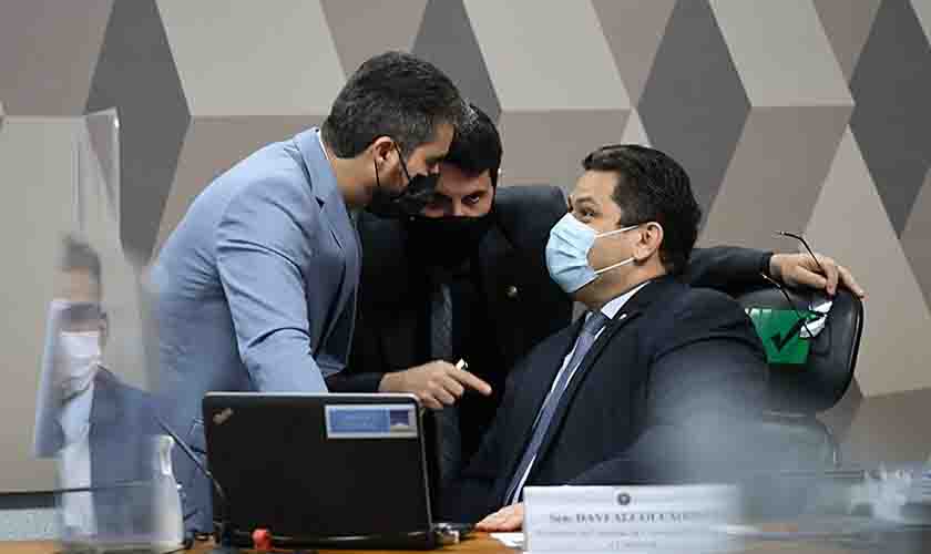 CCJ adia regulamentação de armas para caçador, atirador esportivo e colecionador