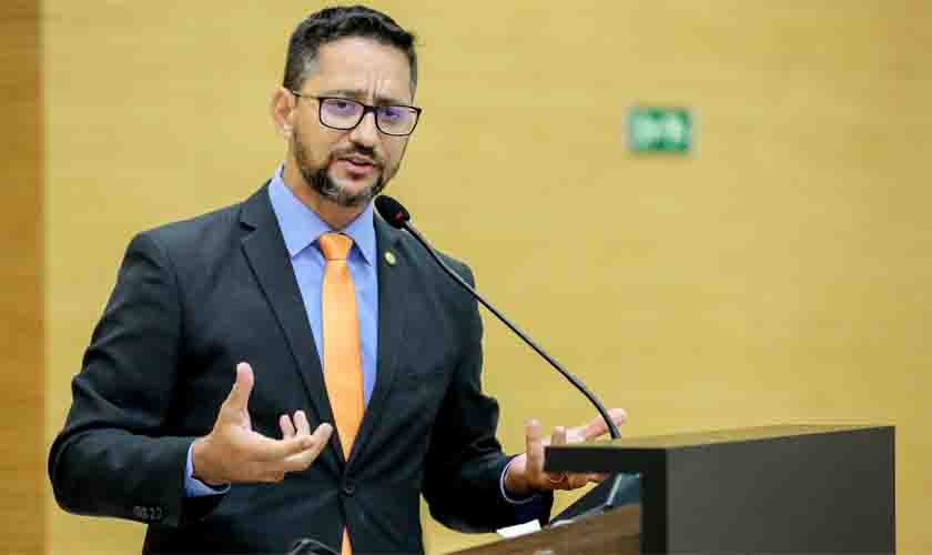 Deputado Anderson emite parecer favorável a importante projeto que garante isenção de ICMS a templos religiosos e entidades beneficentes de Rondônia