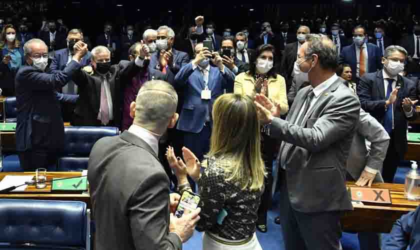 Anastasia é escolhido pelo Plenário para o cargo de ministro do TCU  