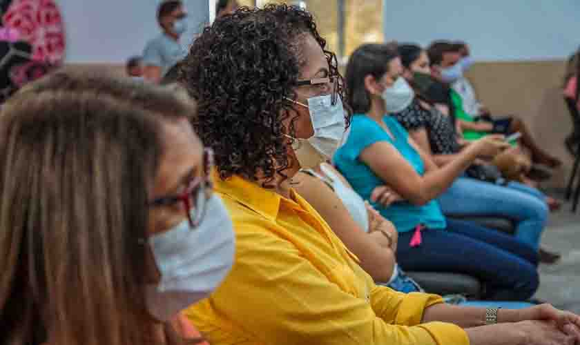 Projeto de Lei prevê pagamento de abono salarial para profissionais da Educação