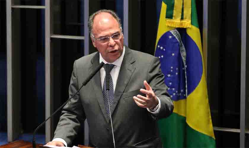 Fernando Bezerra deixa liderança do governo no Senado