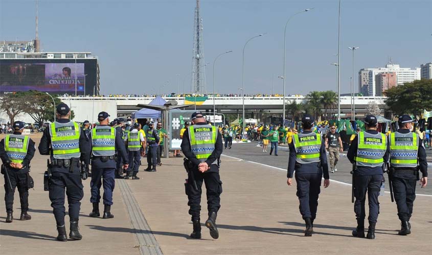 Câmara aprova PL que trata de normas gerais para policias militares