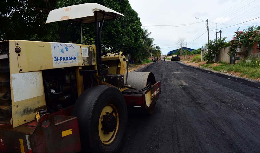 Concluído asfaltamento da rua Onda Verde