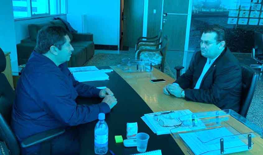 Ezequiel Júnior cobra recuperação de vicinais e tapa-buracos na região de Machadinho D’Oeste