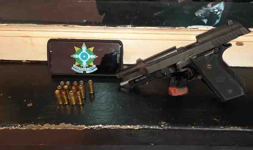 PMRO apreende arma, drogas e suspeitos envolvidos em roubo de fazenda