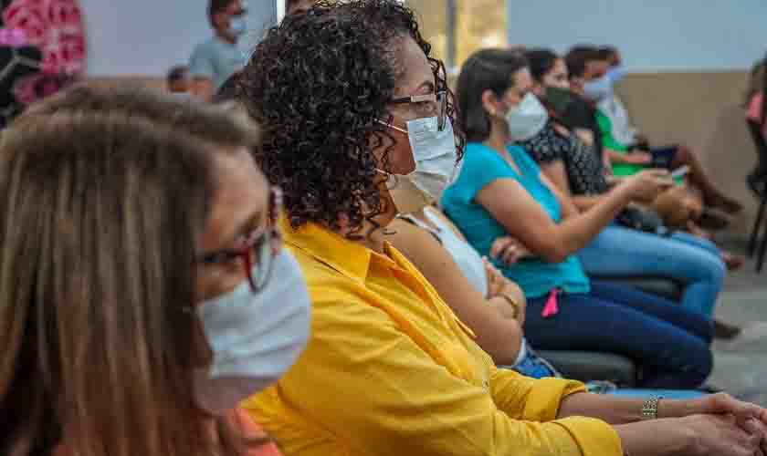 Ações de valorização profissional de servidores da Educação reforçam compromisso do Governo de Rondônia