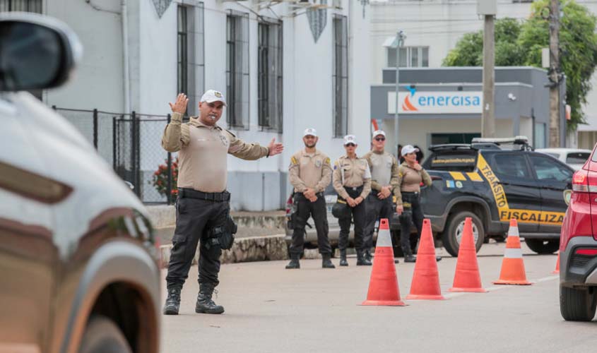 População deve redobrar atenção e respeito às regras de trânsito