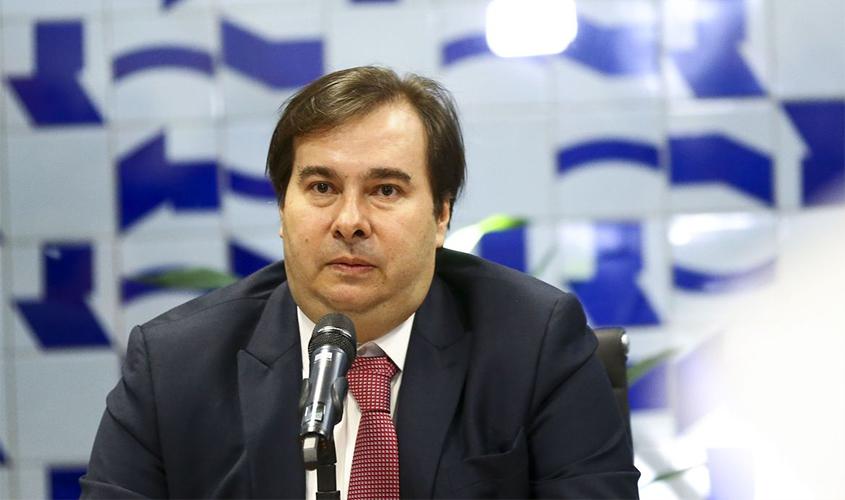 Maia diz que votará em plenário matérias relacionadas ao coronavírus