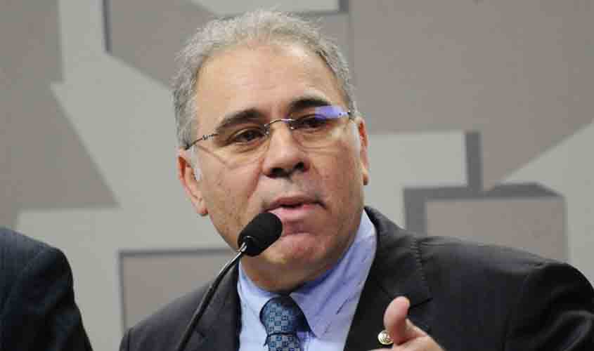 Bolsonaro anuncia Marcelo Queiroga como novo ministro da Saúde