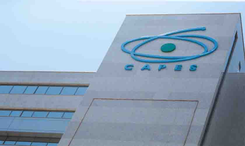 Capes abre inscrições para programa de pós-doutorado