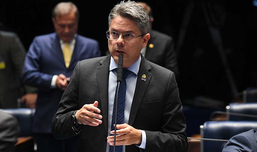 Senadores pedirão impeachment de Toffoli e Moraes por inquérito do STF