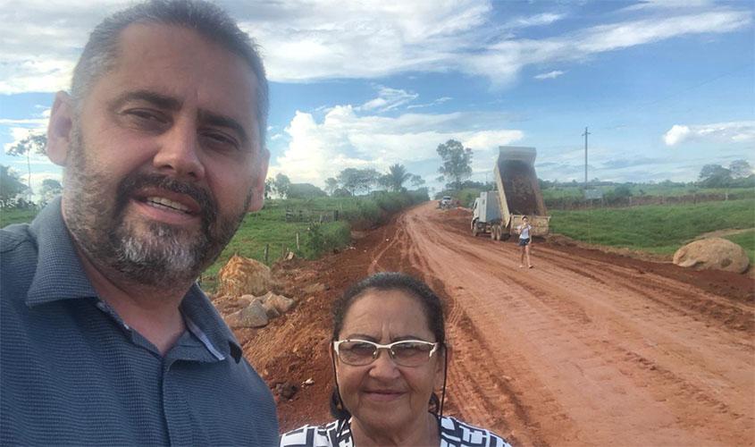 Ação de Marcelo Lemos beneficia moradores das linhas Universo I e II